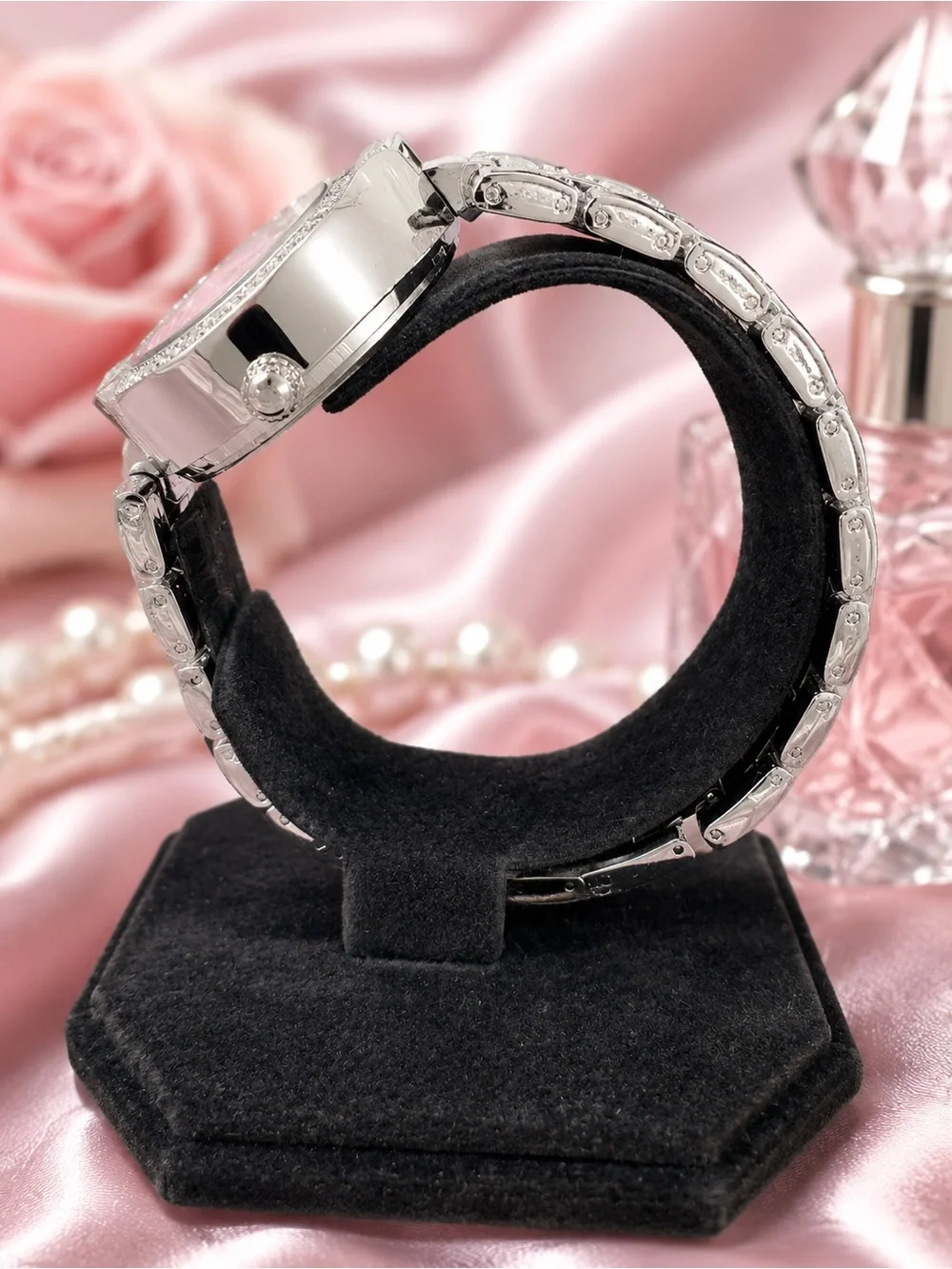 Invicta elegant women